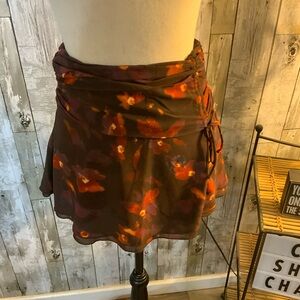 White Fox Floral Wrap Skirt in Brown and Red. NWT